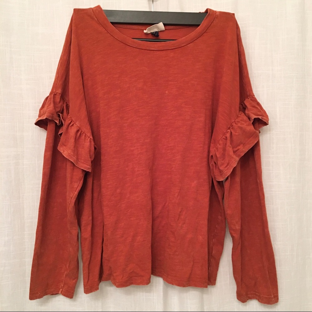 Long sleeve tee